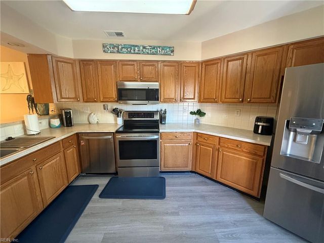 726 Carolina AVE, Virginia Beach, VA 23451