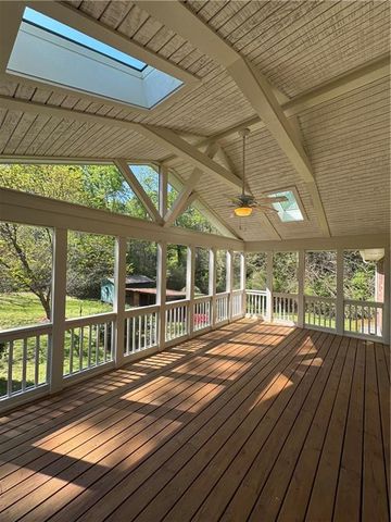 10160 N COLEMAN Road, Roswell, GA 30075