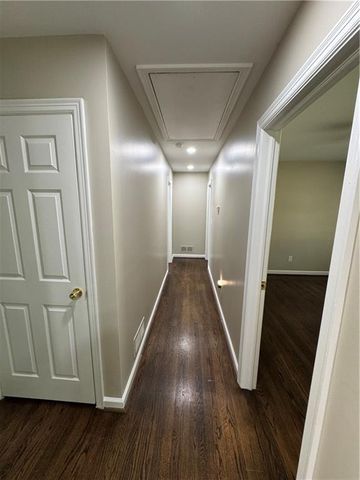 10160 N COLEMAN Road, Roswell, GA 30075