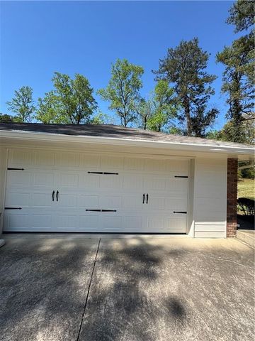 10160 N COLEMAN Road, Roswell, GA 30075