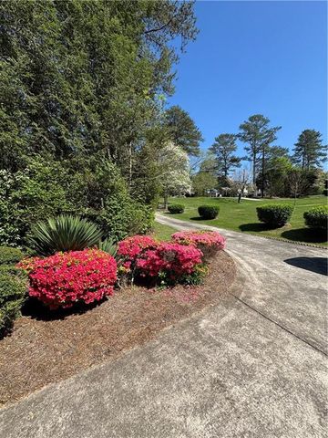 10160 N COLEMAN Road, Roswell, GA 30075