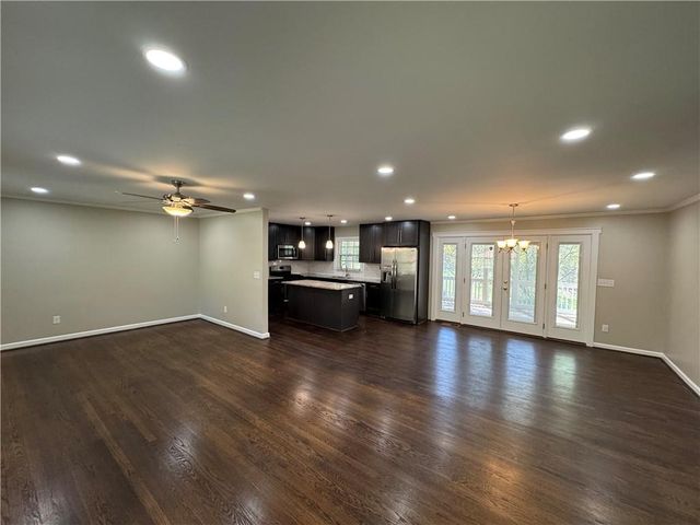10160 N COLEMAN Road, Roswell, GA 30075