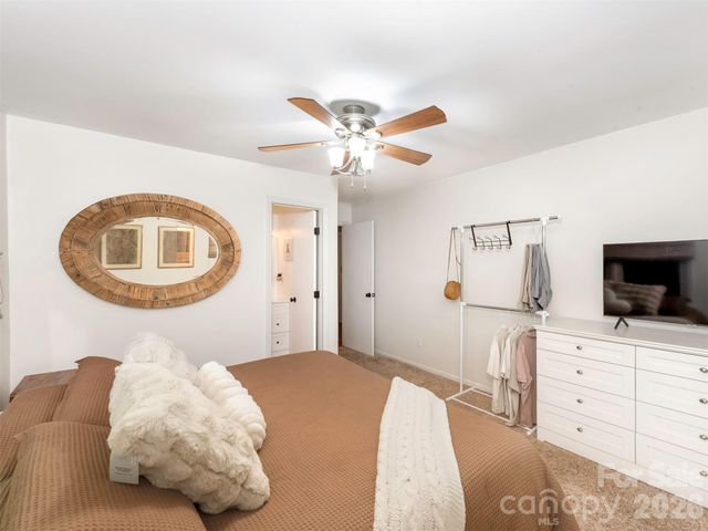 3814 Wonderland Drive, Matthews, NC 28104