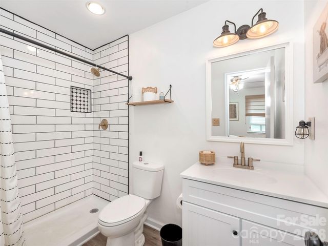 3814 Wonderland Drive, Matthews, NC 28104