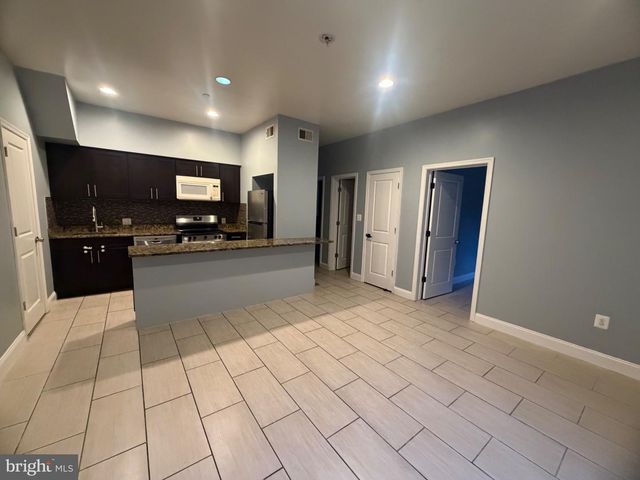 1023-25 WALLACE ST, Philadelphia, PA 19123