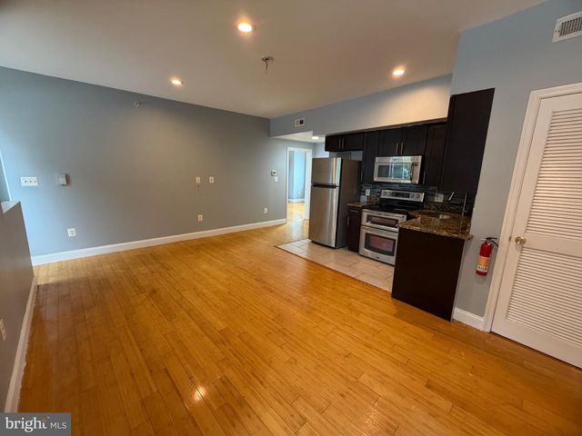 1023-25 WALLACE ST, Philadelphia, PA 19123