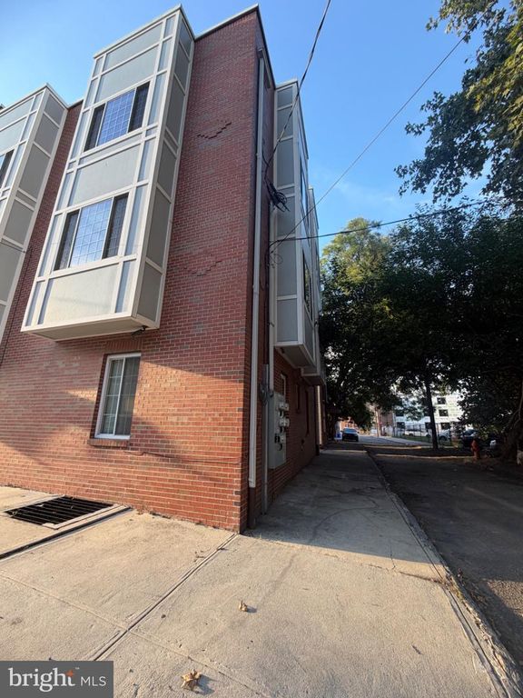 1023-25 WALLACE ST, Philadelphia, PA 19123