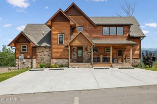 1736 Azalea Circle, Sevierville, TN 37876