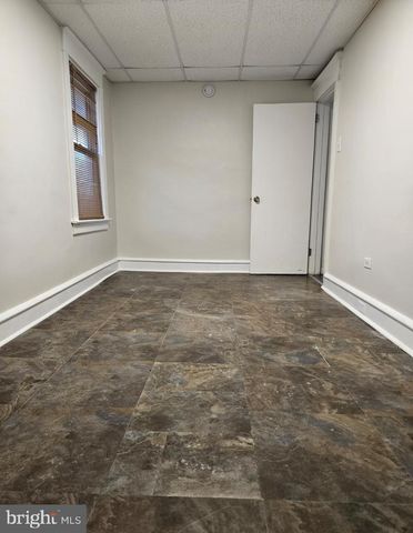 6124 WAYNE AVE, Pennsauken, NJ 08110