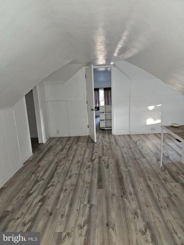 6124 WAYNE AVE, Pennsauken, NJ 08110