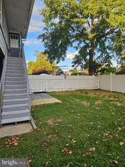 6124 WAYNE AVE, Pennsauken, NJ 08110