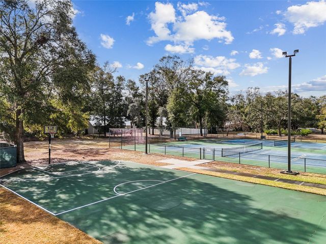 9092 MARYANN DRIVE, Fanning Springs, FL 32693