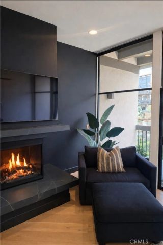 6112 Marina Pacifica Drive North, Long Beach, CA 90803