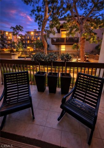 6112 Marina Pacifica Drive North, Long Beach, CA 90803