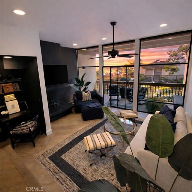 6112 Marina Pacifica Drive North, Long Beach, CA 90803