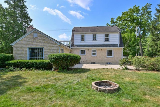 7620 W Drexel AVENUE, Franklin, WI 53132