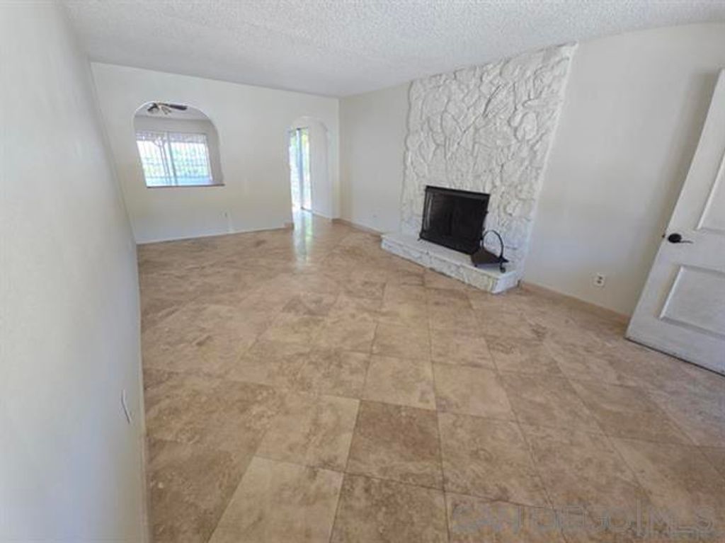 835 Worthington, San Diego, CA 92114 — photo 5