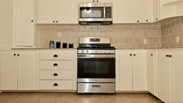 3002 1st Avenue, Lake Charles, LA 70601