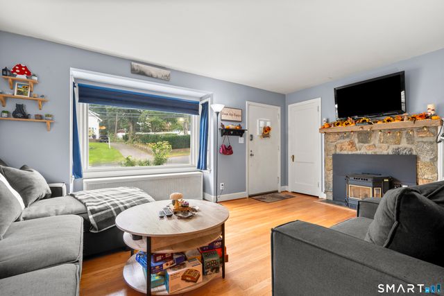 185 Columbus Avenue, Meriden, CT 06451