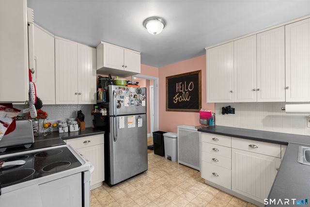 185 Columbus Avenue, Meriden, CT 06451
