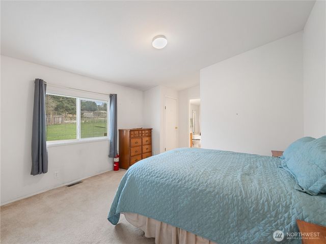 1622 Stephen Street, Oak Harbor, WA 98277