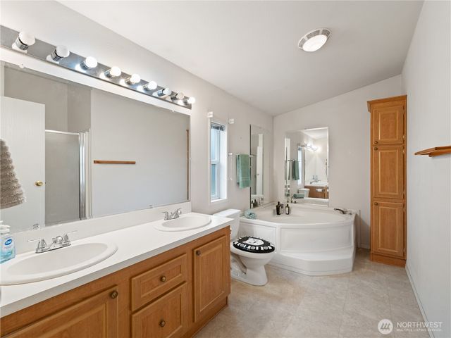 1622 Stephen Street, Oak Harbor, WA 98277