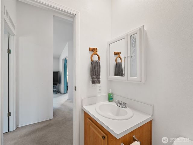 1622 Stephen Street, Oak Harbor, WA 98277