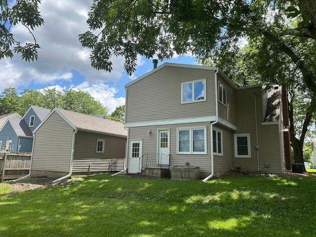 338 South Street, Owatonna, MN 55060