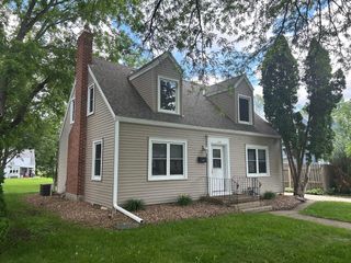338 South Street, Owatonna, MN 55060
