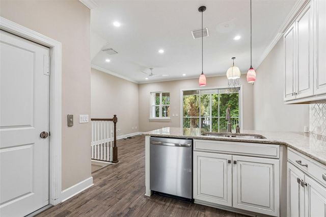 3144 NAUTICAL PLACE S, St Petersburg, FL 33712