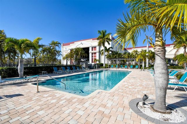 3144 NAUTICAL PLACE S, St Petersburg, FL 33712