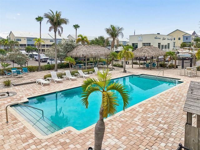 3144 NAUTICAL PLACE S, St Petersburg, FL 33712