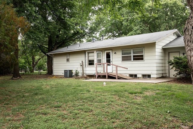 1360 N Murray, Wichita, KS 67212