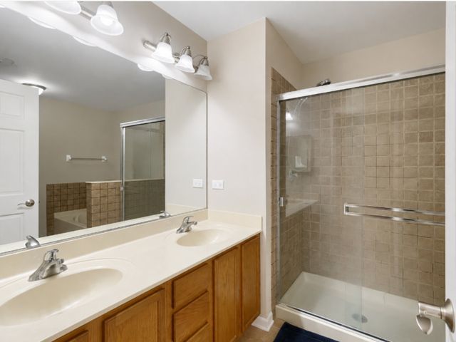 1883 WAVERLY Way, Montgomery, IL 60538