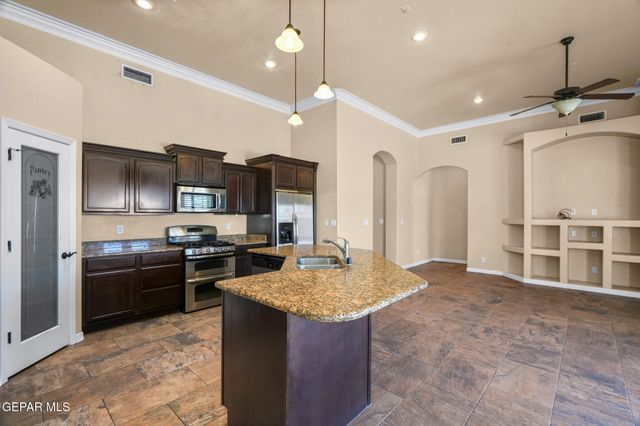 14008 SANDY POINT Lane, El Paso, TX 79938