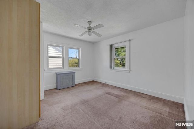 28 Sylvan Avenue, Bergenfield, NJ 07621