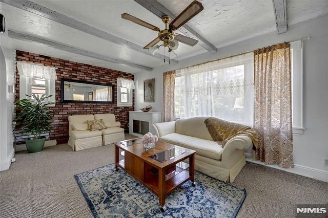 28 Sylvan Avenue, Bergenfield, NJ 07621