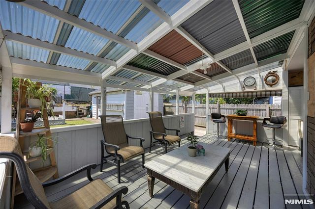 28 Sylvan Avenue, Bergenfield, NJ 07621