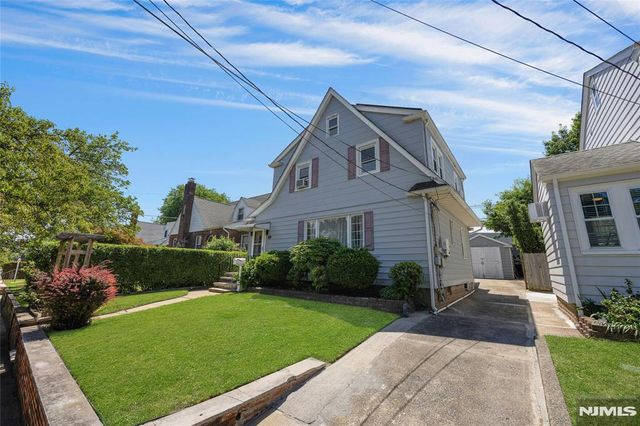 28 Sylvan Avenue, Bergenfield, NJ 07621