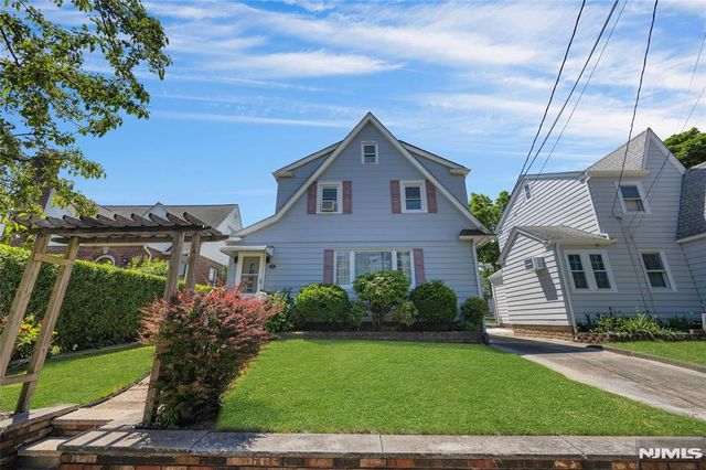 28 Sylvan Avenue, Bergenfield, NJ 07621