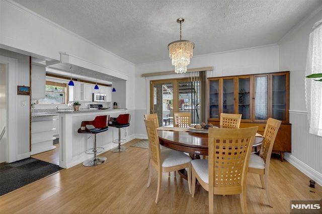 28 Sylvan Avenue, Bergenfield, NJ 07621