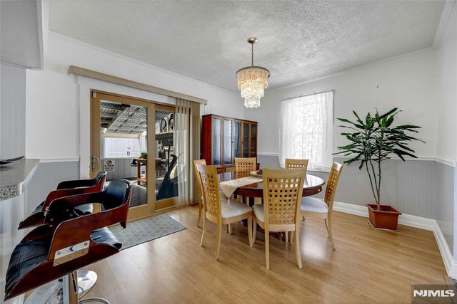 28 Sylvan Avenue, Bergenfield, NJ 07621