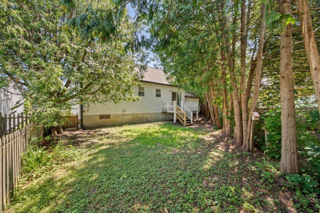 36 Plattsburg Avenue, Burlington, VT 05408