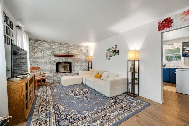 36 Plattsburg Avenue, Burlington, VT 05408