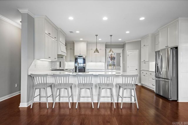 9908 Oak Heights Drive, Sherwood, AR 72120