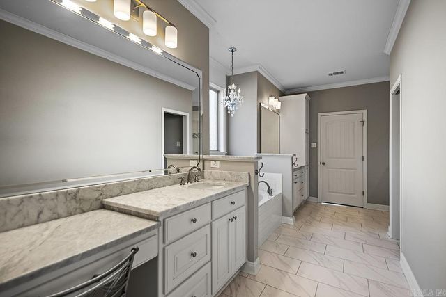 9908 Oak Heights Drive, Sherwood, AR 72120