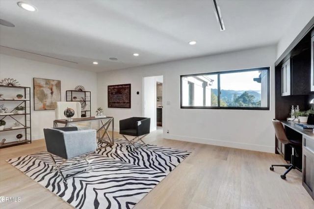 4423 Bergamo Drive, Encino, CA 91436