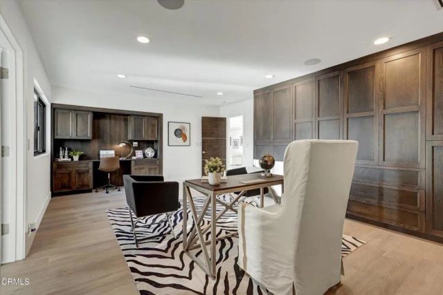 4423 Bergamo Drive, Encino, CA 91436