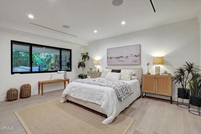 4423 Bergamo Drive, Encino, CA 91436