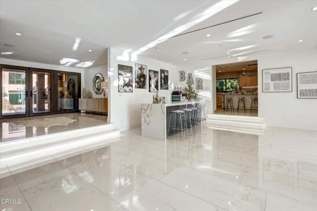 4423 Bergamo Drive, Encino, CA 91436
